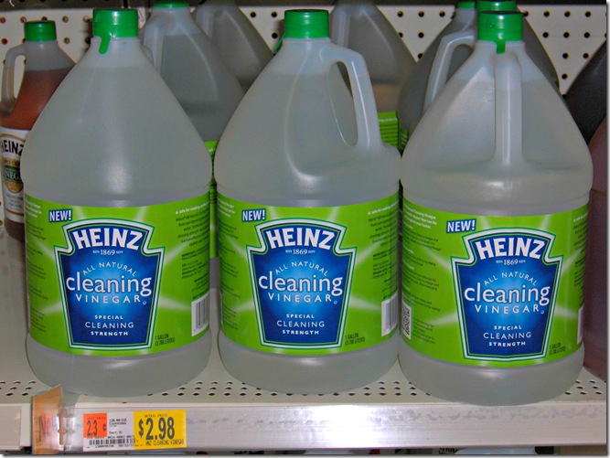 Eco Friendly Cleaning with #HeinzVinegar and CreativeCynchronicity.com