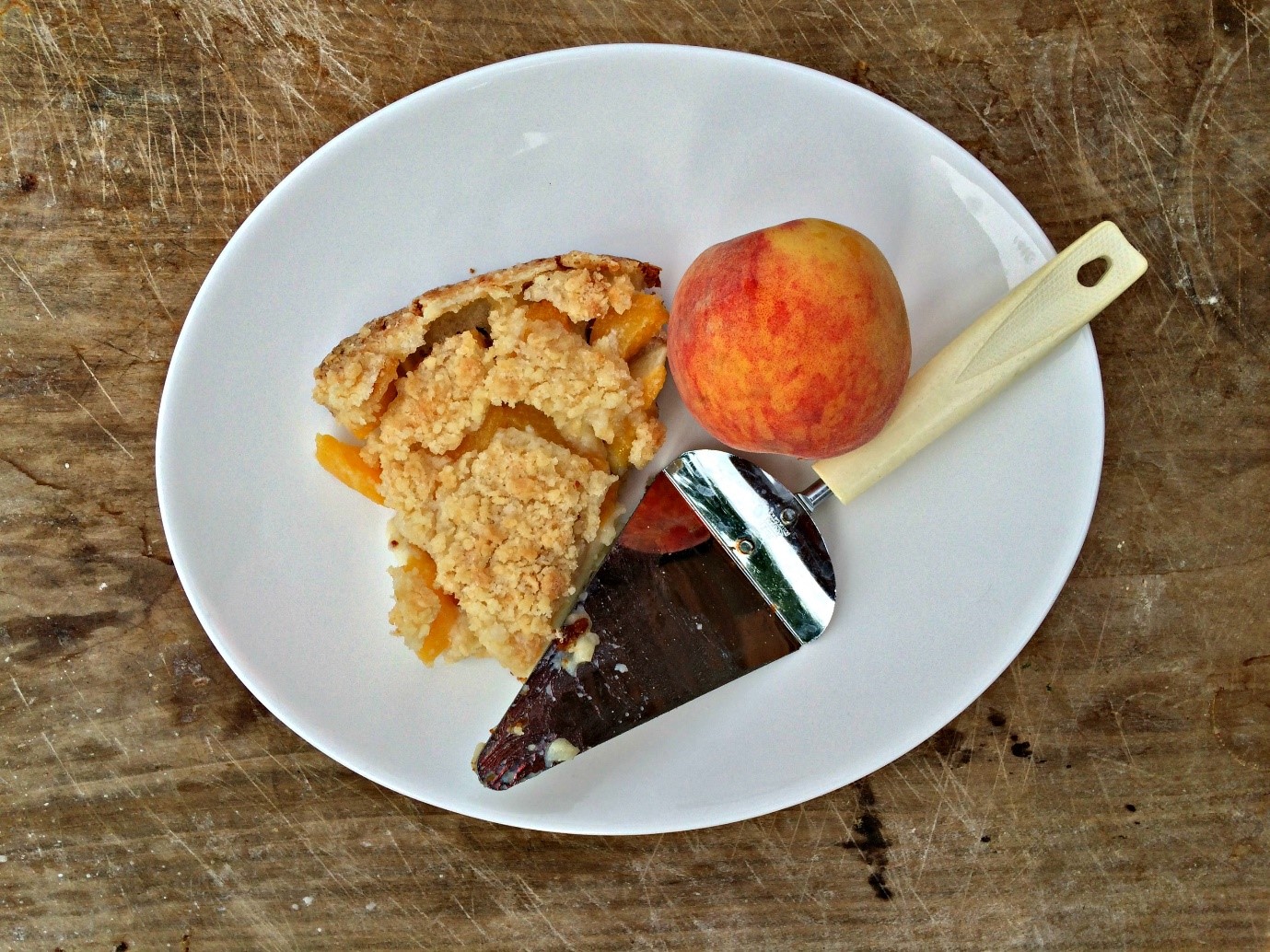 Peaches and Cream Pie with Graham Cracker Crust 