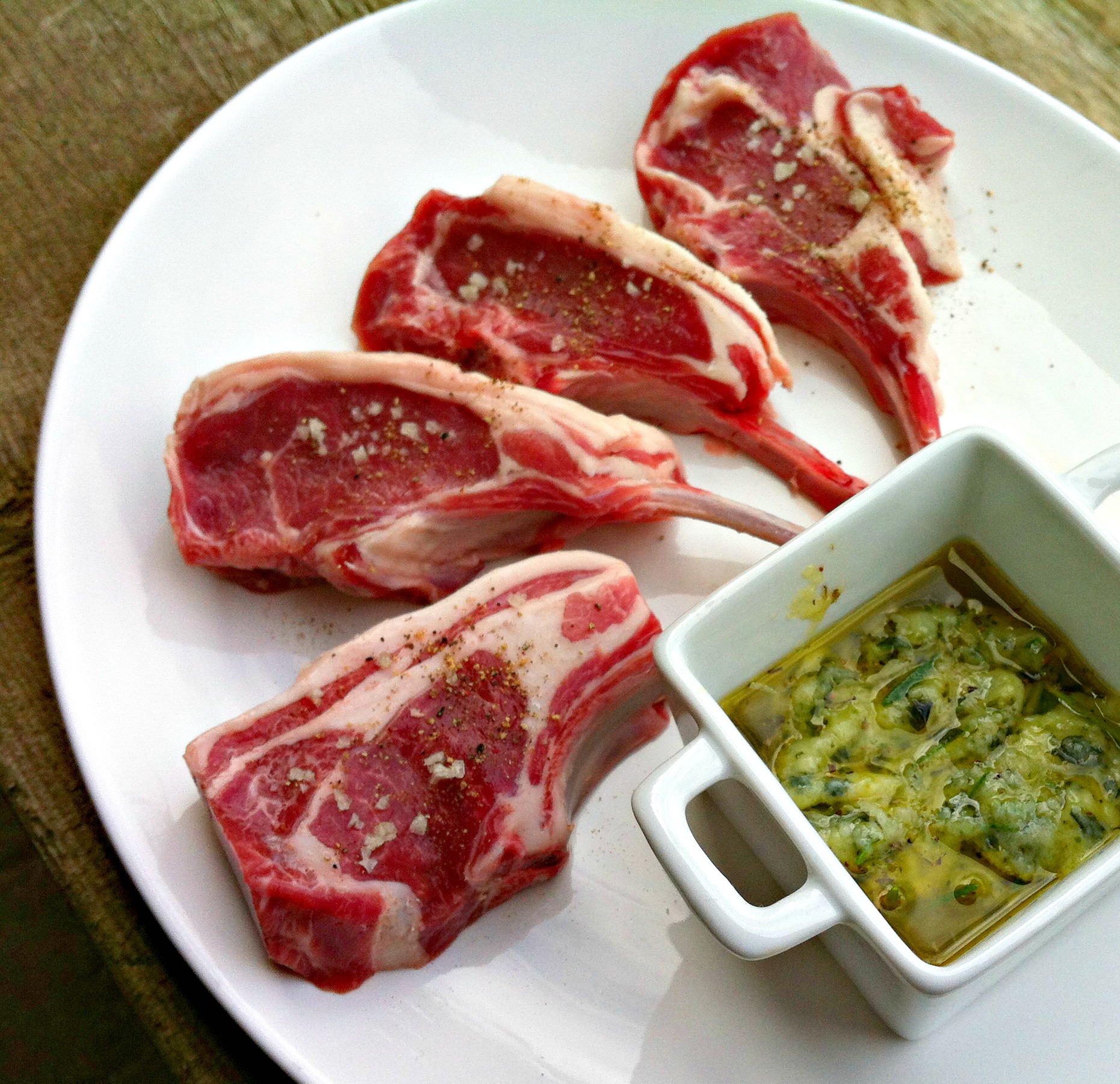 Lamb lollipops with herb garlic rub 