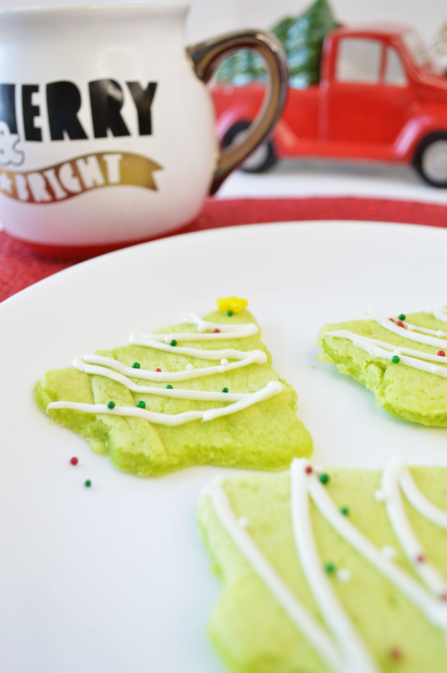 Christmas Tree Pancakes - Creative Cynchronicity