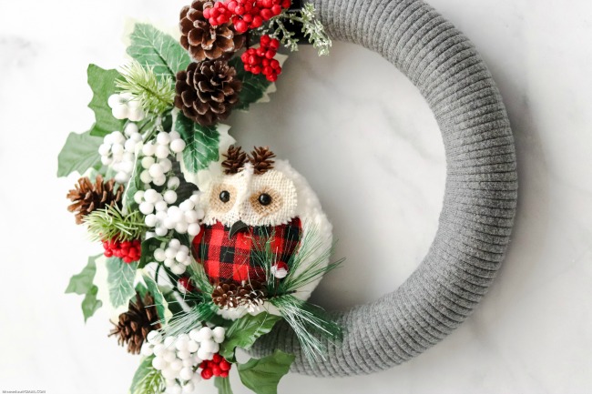 https://creativecynchronicity.com/wp-content/uploads/2019/11/making-a-sweater-wreath-perfect-for-hygge-style.jpg