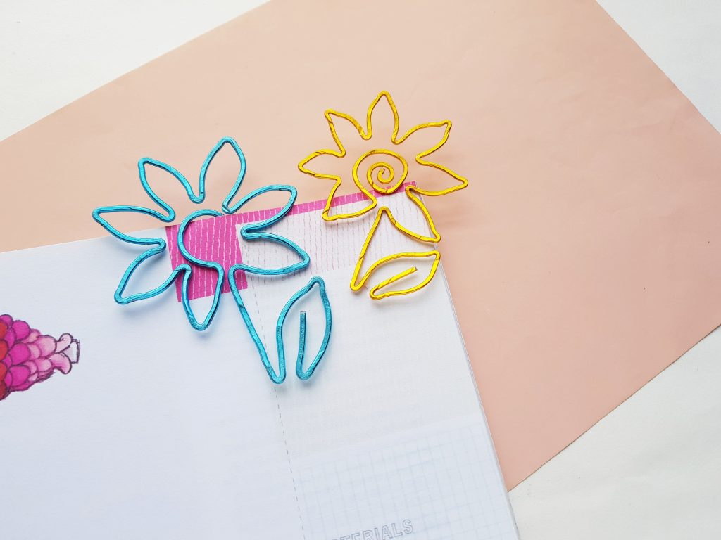 flower bookmark made of wire